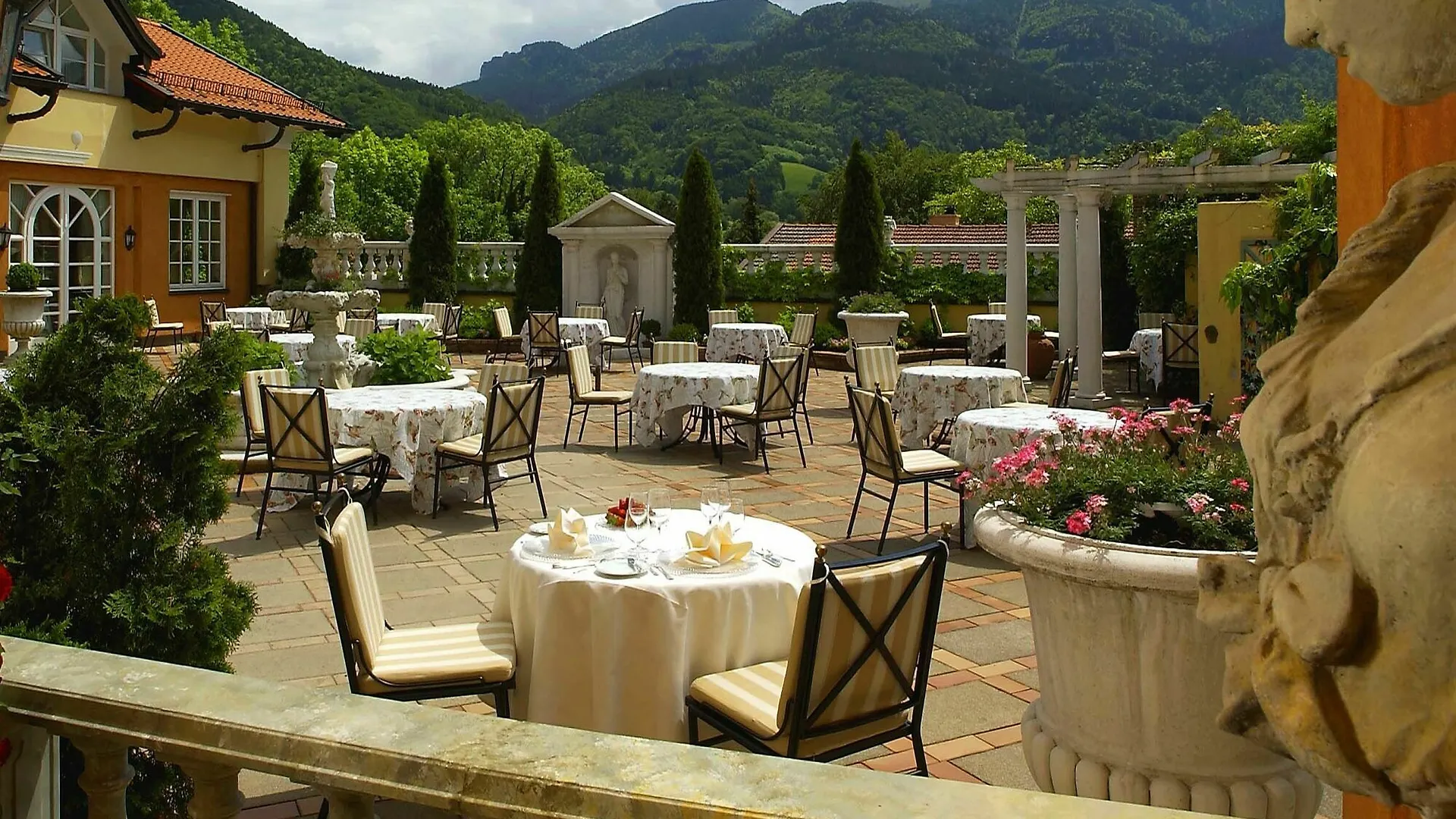 *****  Residenz Heinz Winkler Hotel Aschau im Chiemgau Duitsland