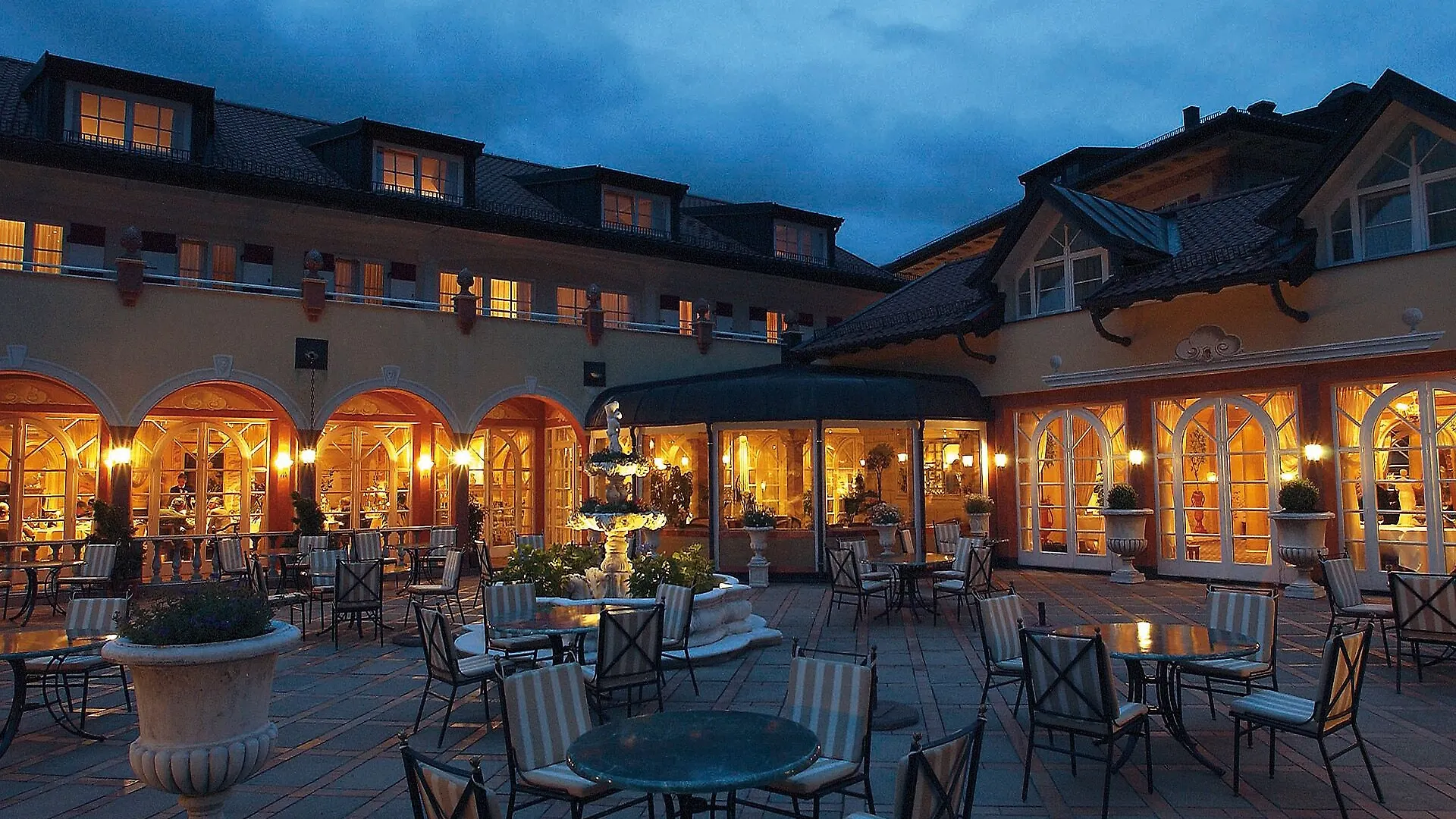Residenz Heinz Winkler Hotel Aschau im Chiemgau